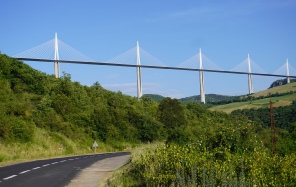 #Brücke-von-Millau
