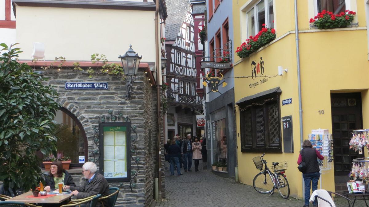 Trier- (135)