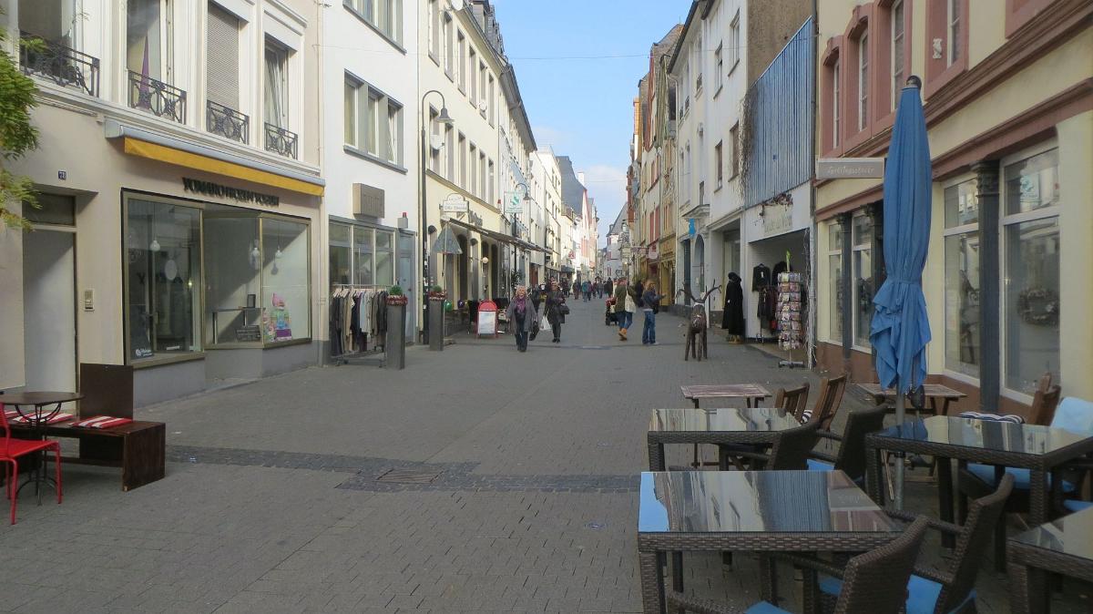 Trier- (215)