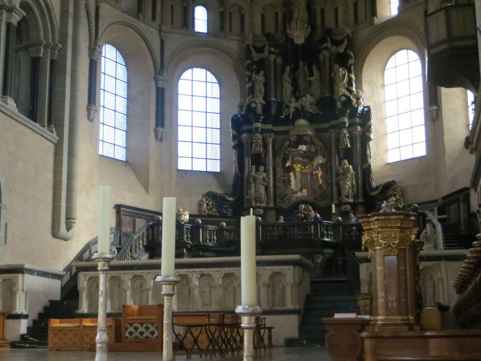 Trier- (235)