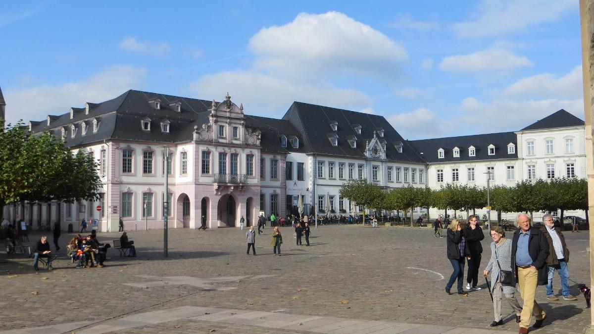 Trier- (245)