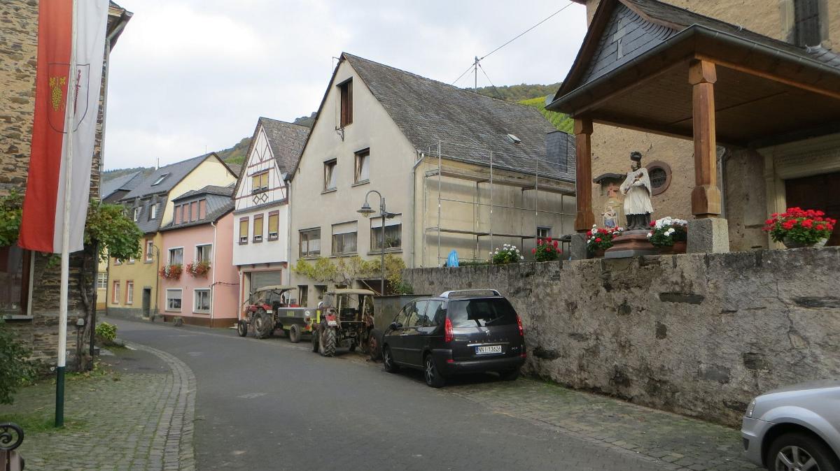 Trier- (26)