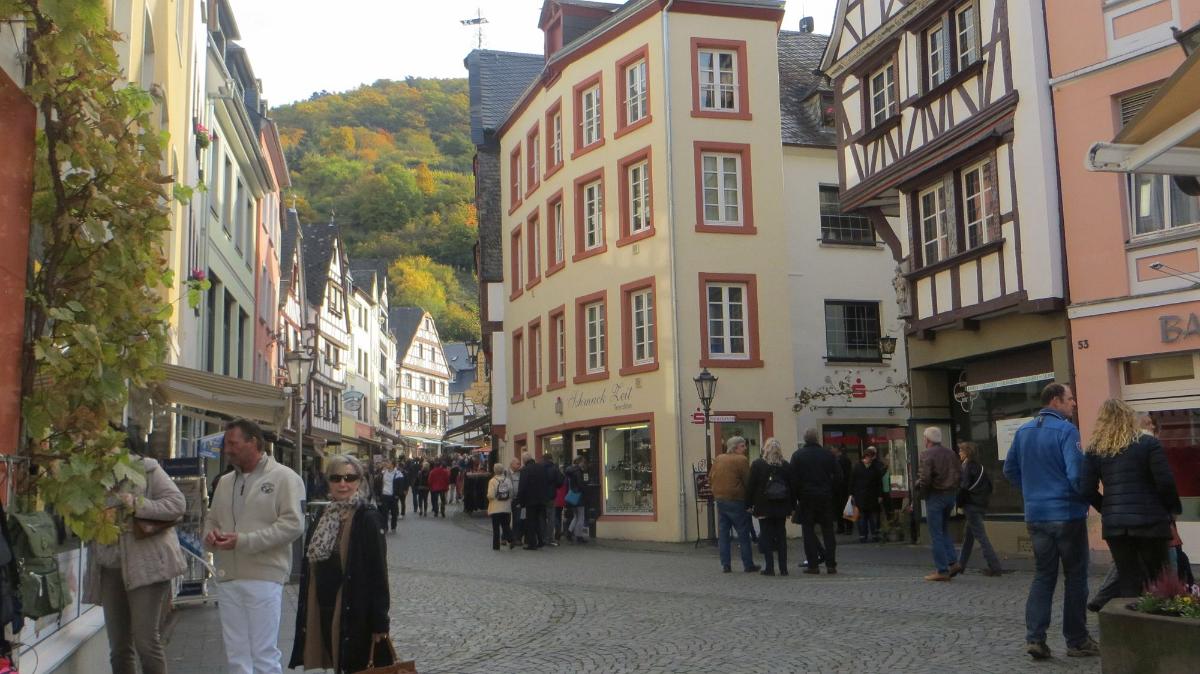 Trier- (62)