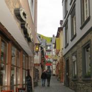 Trier- (48)