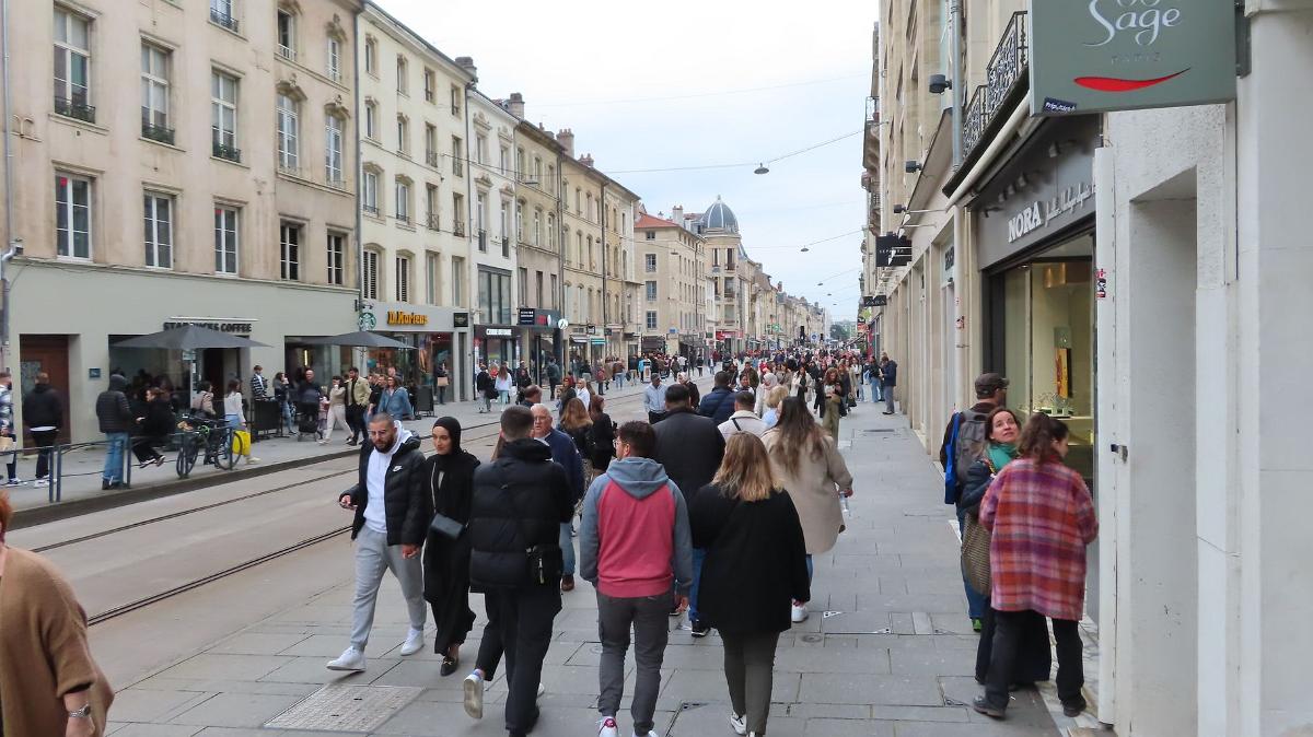 Nancy-079